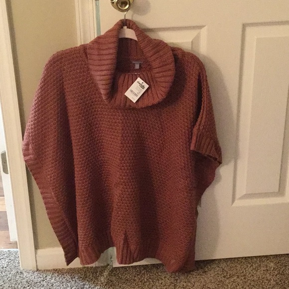 Women’s Poncho Sweater - Picture 1 of 4